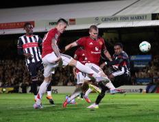 虎扑NBA-曼联输给英乙队！对手门将：我是曼联球迷，淘汰曼联我很生气！