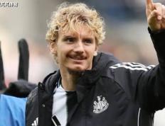 虎扑下载-双输买卖？伊萨克1.45亿加盟利物浦无战功，纽卡买入几人也很一般