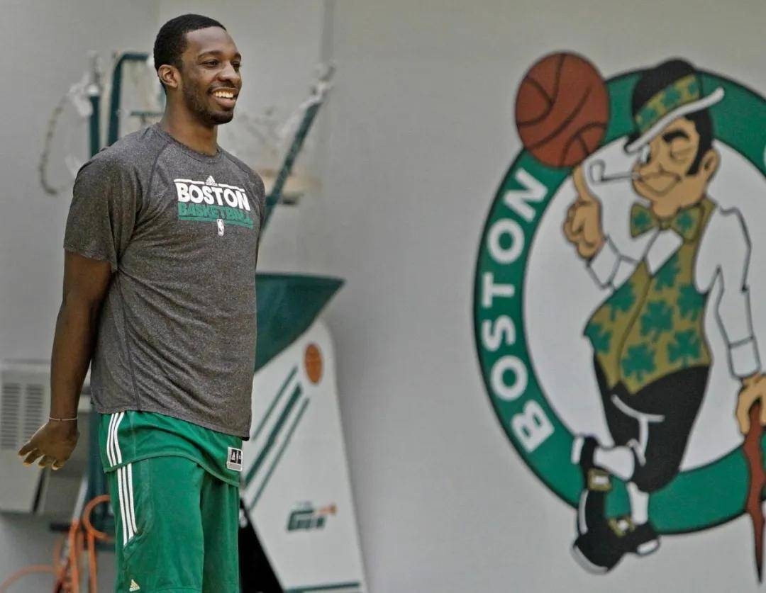 虎扑平台-39岁老将！续约火箭队！最后一次联手杜兰特