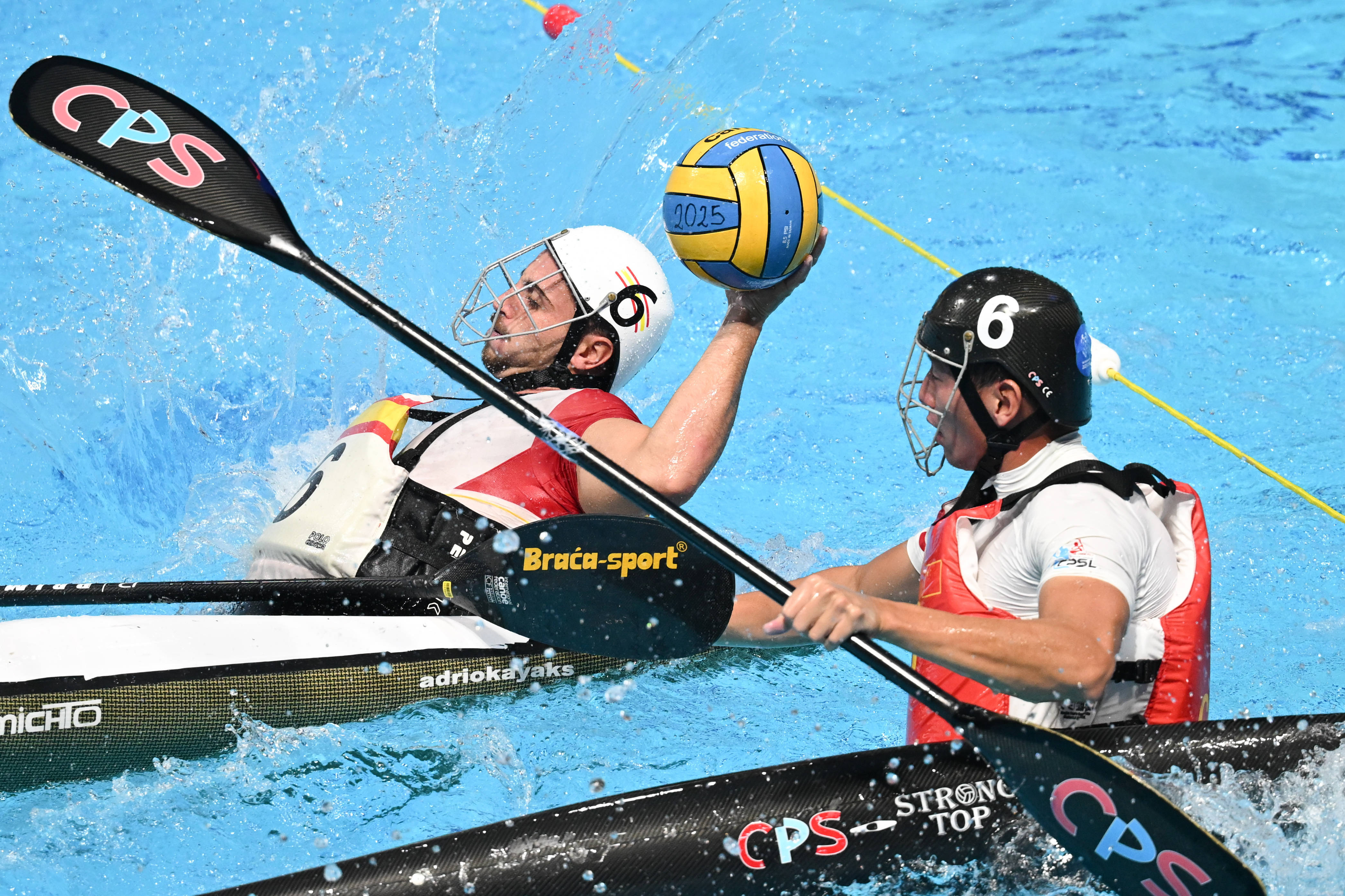 虎扑平台-（成都世运会）皮艇球——男子第5-8名安慰赛半决赛：中国队不敌西班牙队