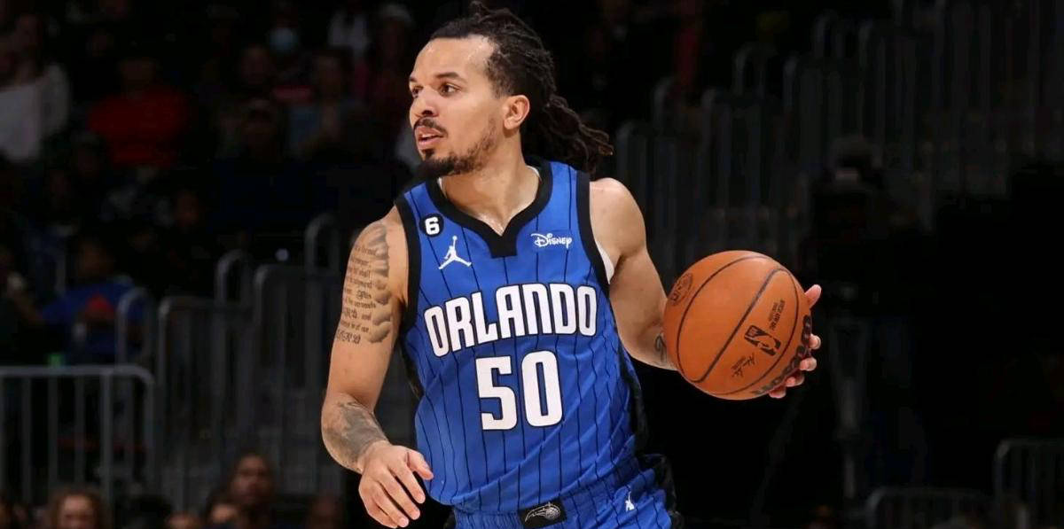 虎扑-密尔沃基雄鹿连续签约达到10笔