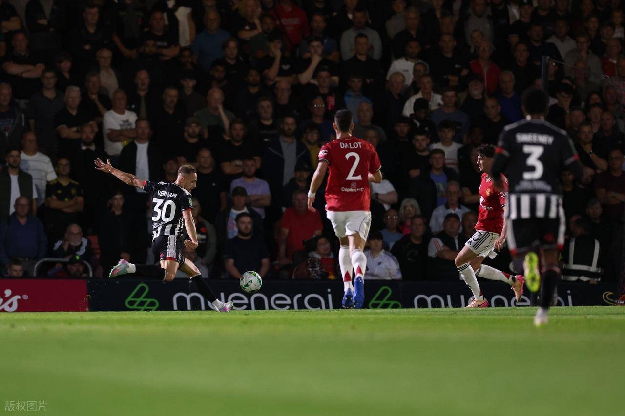 虎扑网址-英超：曼联士气低迷，伯恩利客场抢分无忧？曼联VS伯恩利