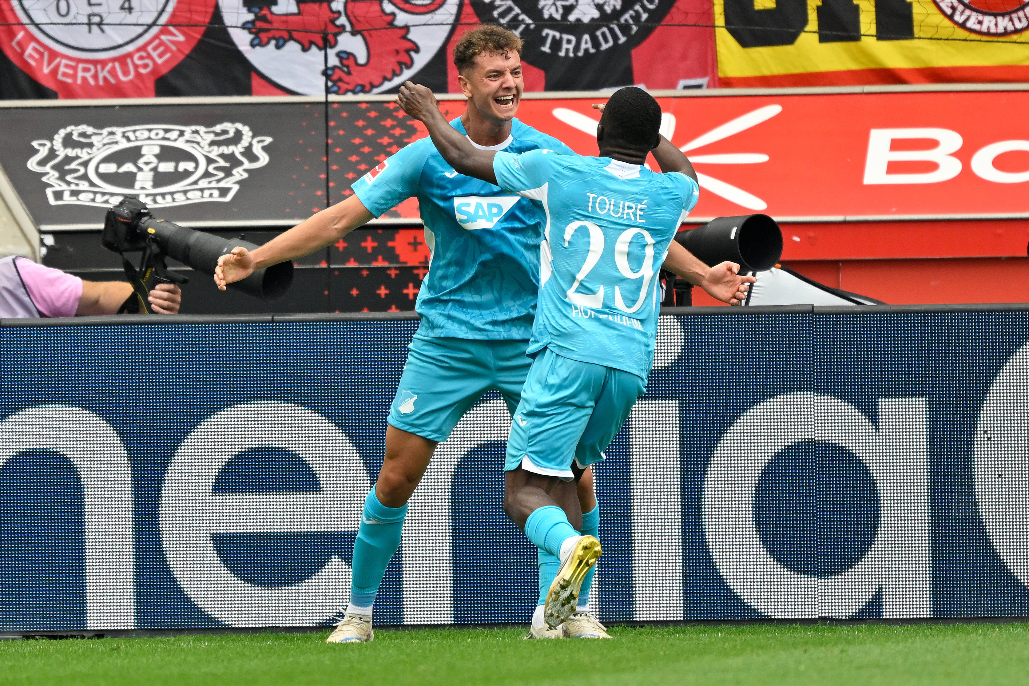 虎扑评分-（体育）足球——德甲：勒沃库森不敌霍芬海姆