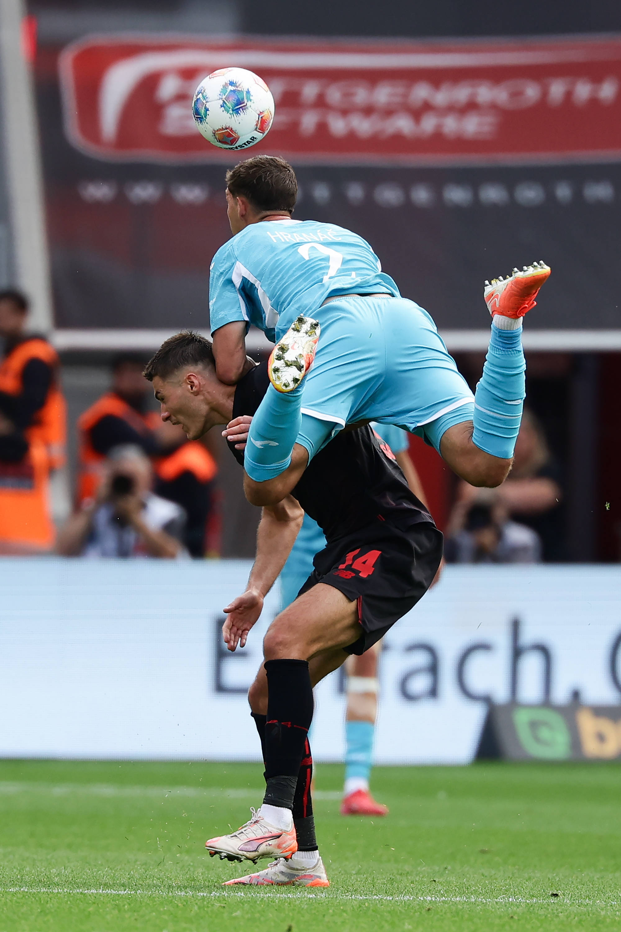 虎扑评分-（体育）足球——德甲：勒沃库森不敌霍芬海姆