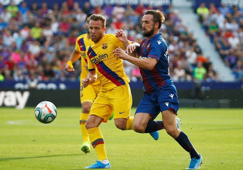 虎扑下载-西甲-莱万特2-4巴萨：莱万特有想法，莱万可以上场了|前瞻