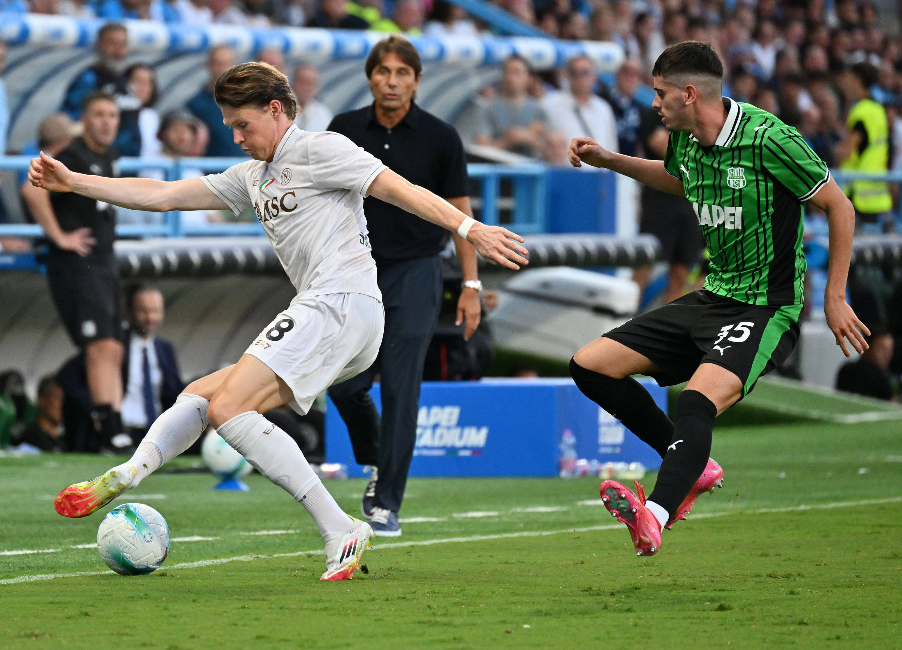 虎扑评分-（躰(tǐ)育）足球(qiú)——意(yì)甲：那(nà)不勒斯胜萨索洛