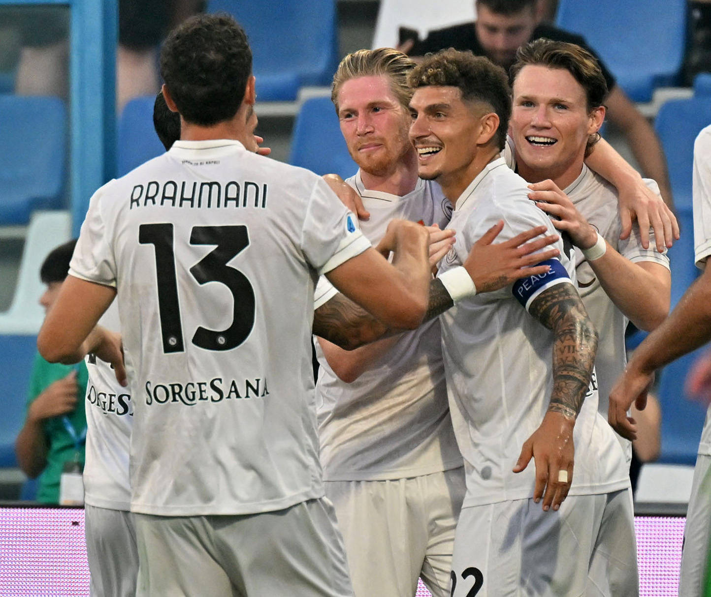 虎扑评分-（躰(tǐ)育）足球(qiú)——意(yì)甲：那(nà)不勒斯胜萨索洛