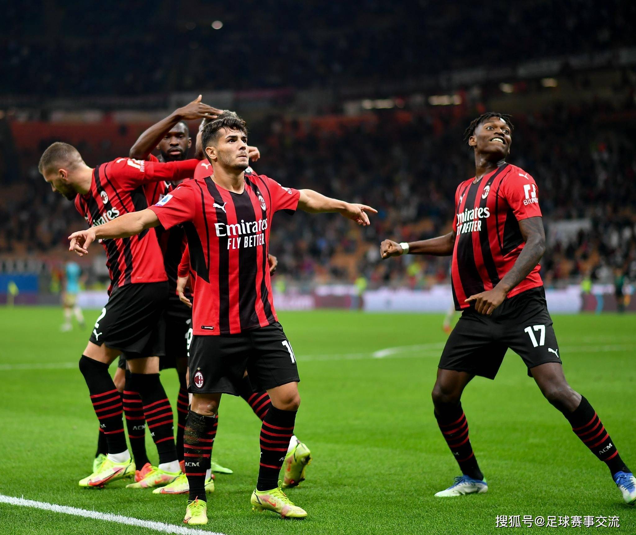 虎扑app-今日足(zú)球：AC米蘭(lán)vs克雷(léi)莫纳、莱万特vs巴塞罗那