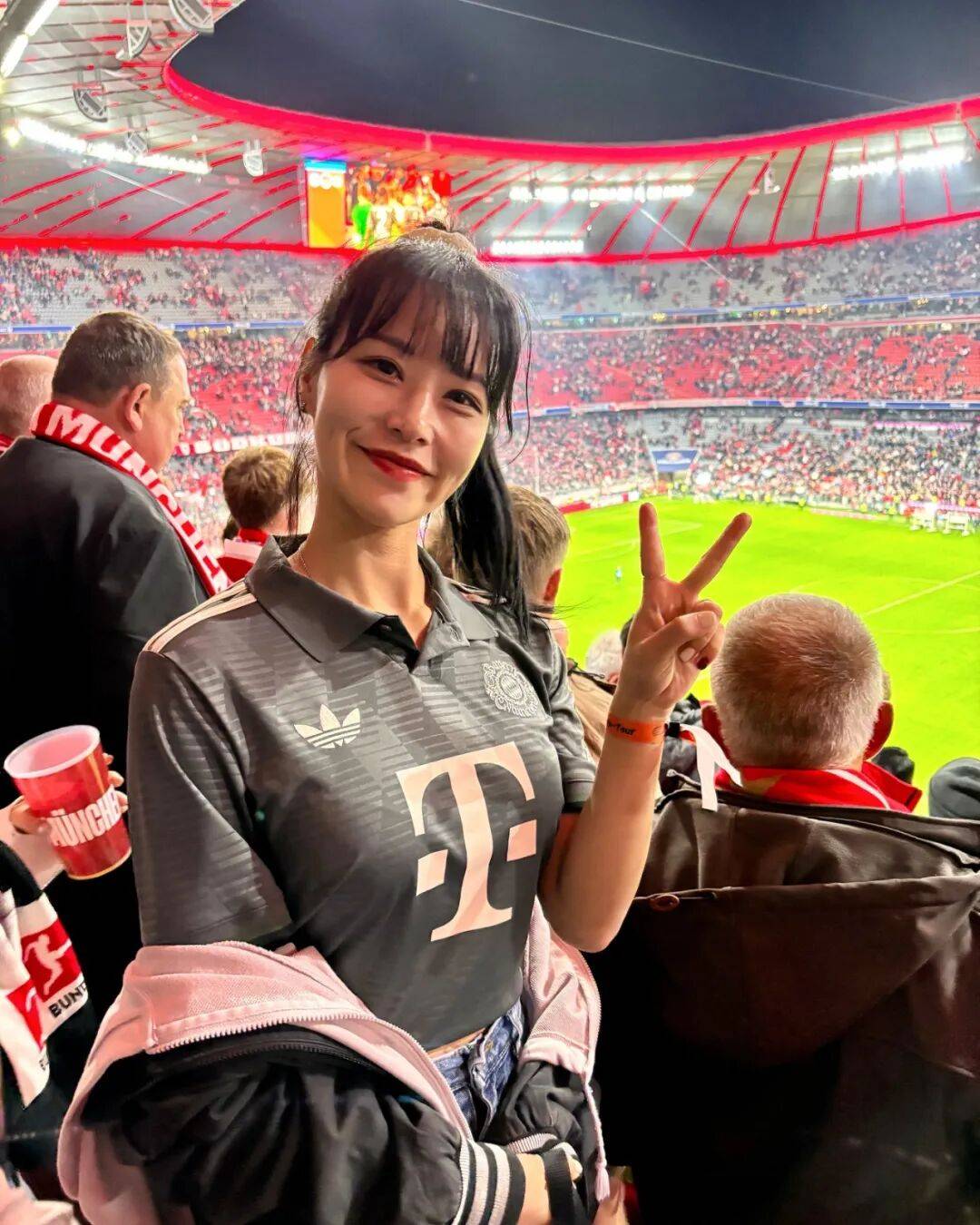 虎扑首页-欧冠联赛：拜仁慕尼黑自贬身价，切尔西主帅惨遭(zāo)羞辱