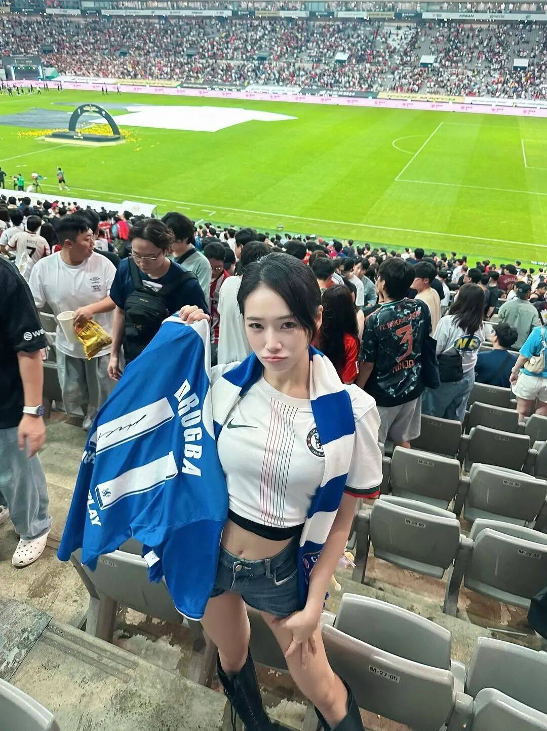 虎扑首页-欧冠联赛：拜仁慕尼黑自贬身价，切尔西主帅惨遭(zāo)羞辱