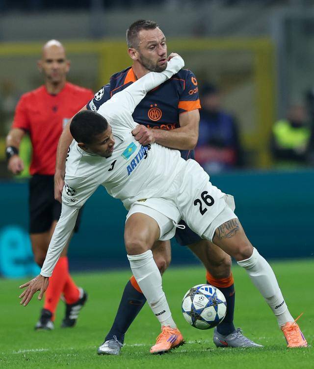 虎扑app-欧冠丨国际米兰胜阿拉木图凯拉特