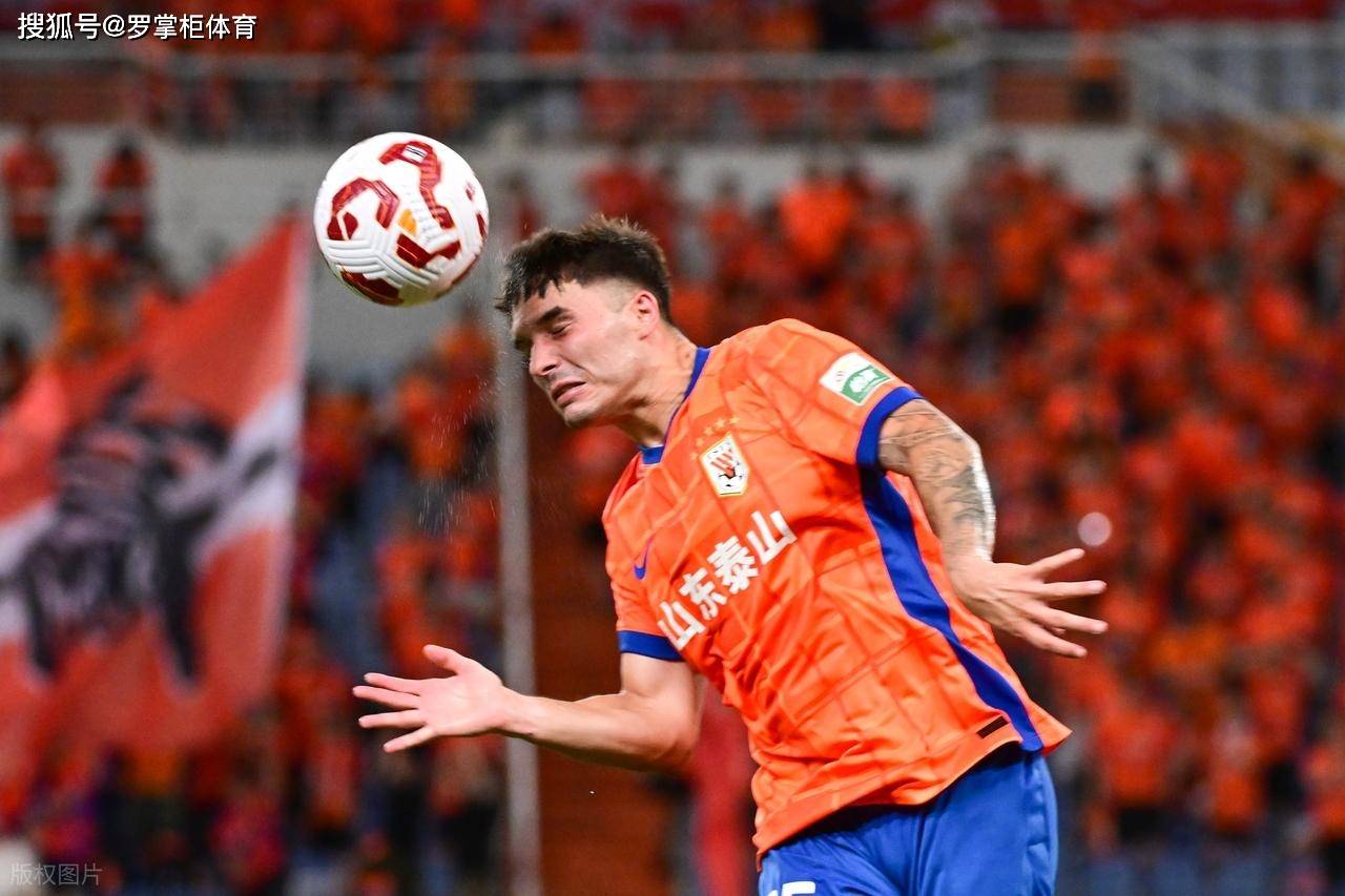 虎扑网址-西班牙人不走，鲁能争冠遥遥无期？本以为是新吉尔，却成递刀后卫