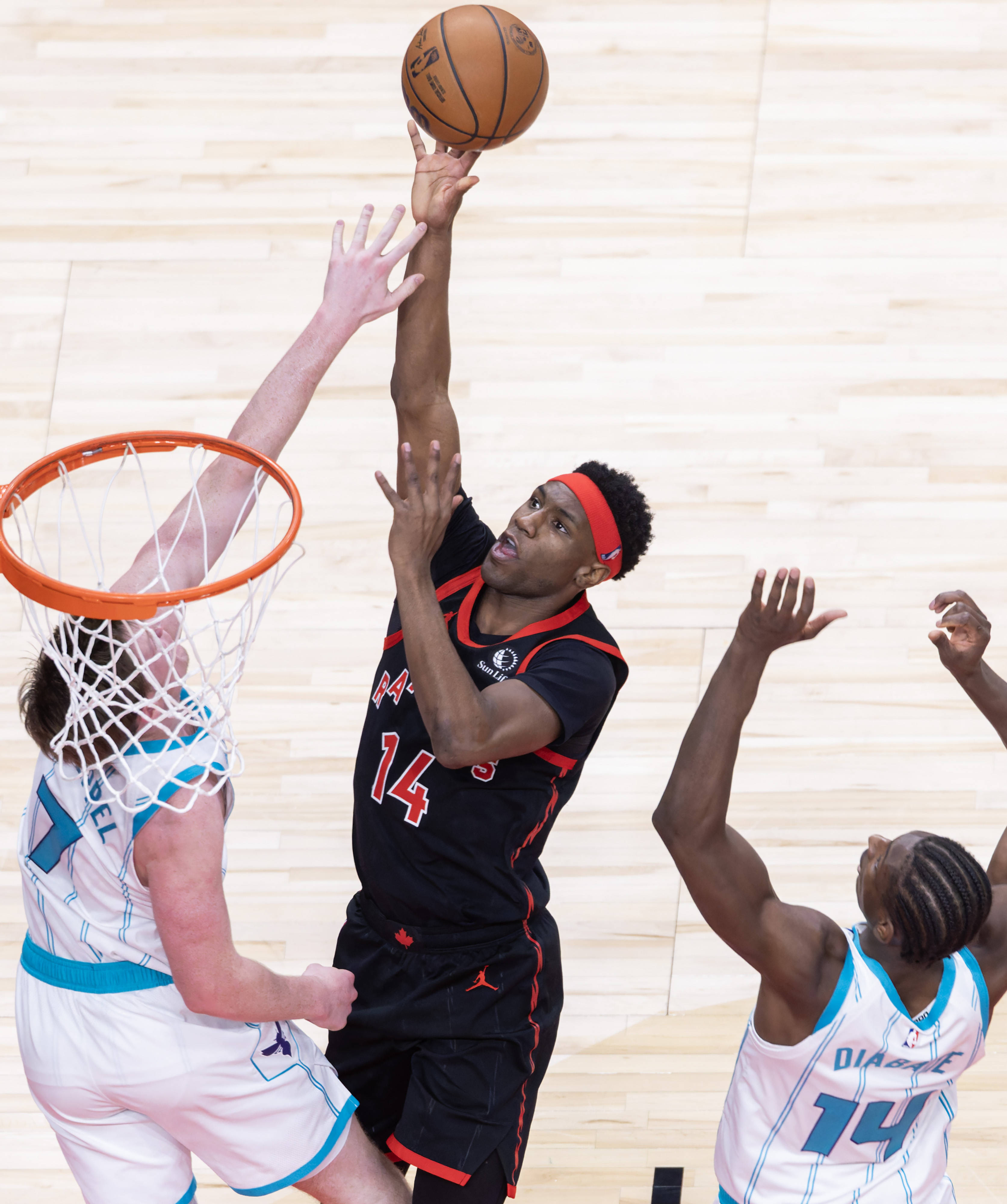 虎扑NBA-（体育）篮球——NBA常规赛：猛龙不敌黄蜂