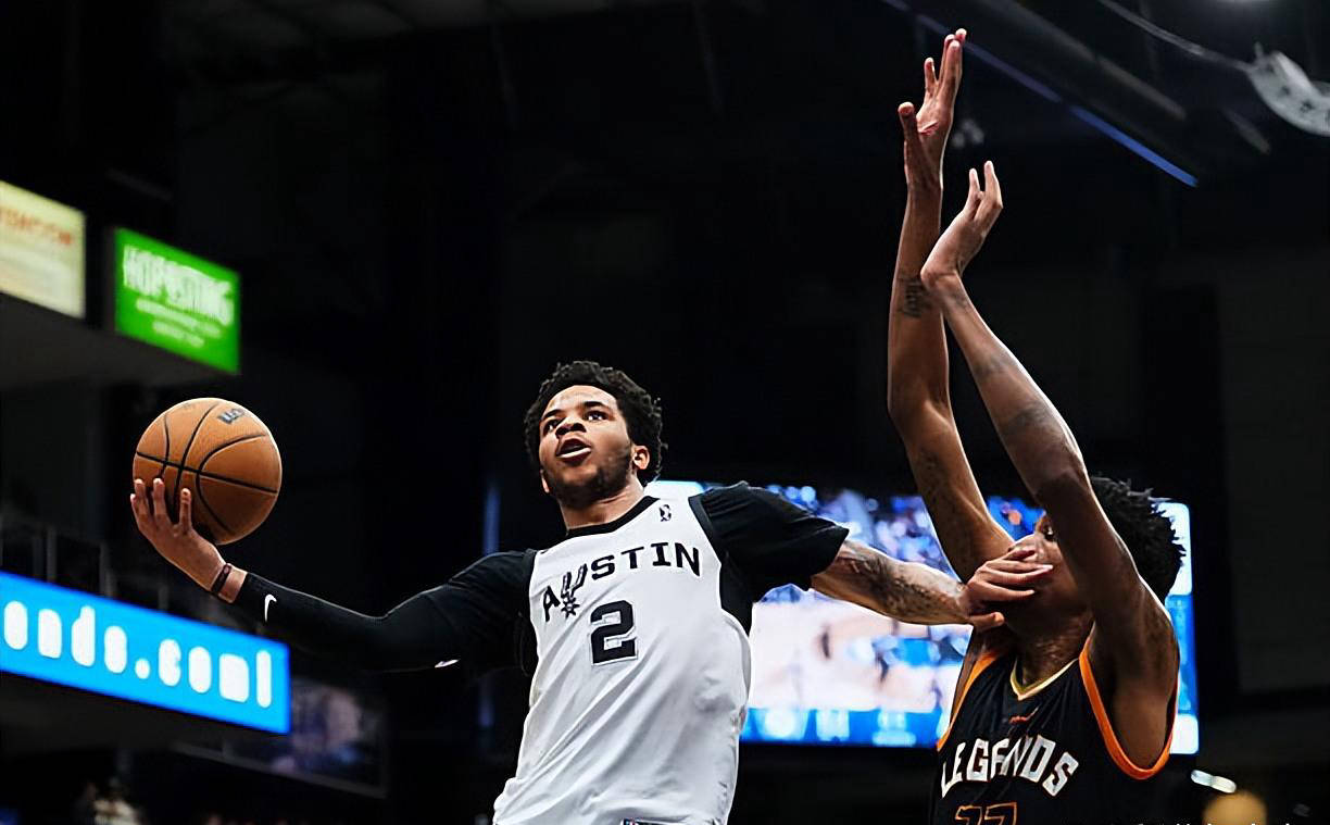 虎扑-尼尔森被萨克拉门托(tuō)国王签下，但前景渺茫