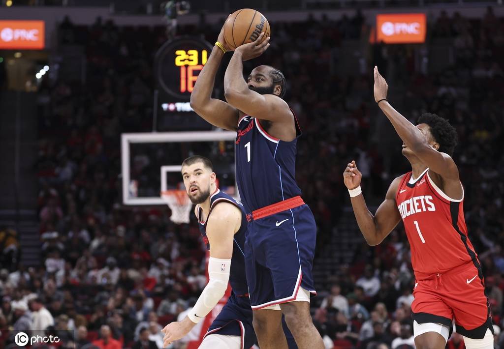 虎扑平台-火箭投抢大战耗干老快船 哈登重回休斯顿没有一点爱