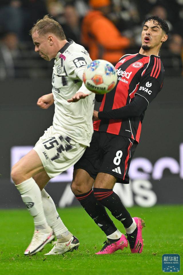 虎扑下载-德甲(jiǎ)丨法兰尅(kè)福胜美因茨