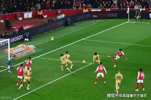 虎扑平台-阿森纳马杜埃凯没球踢！德甲四剑客拯救利物浦苟胜副班长狼队！